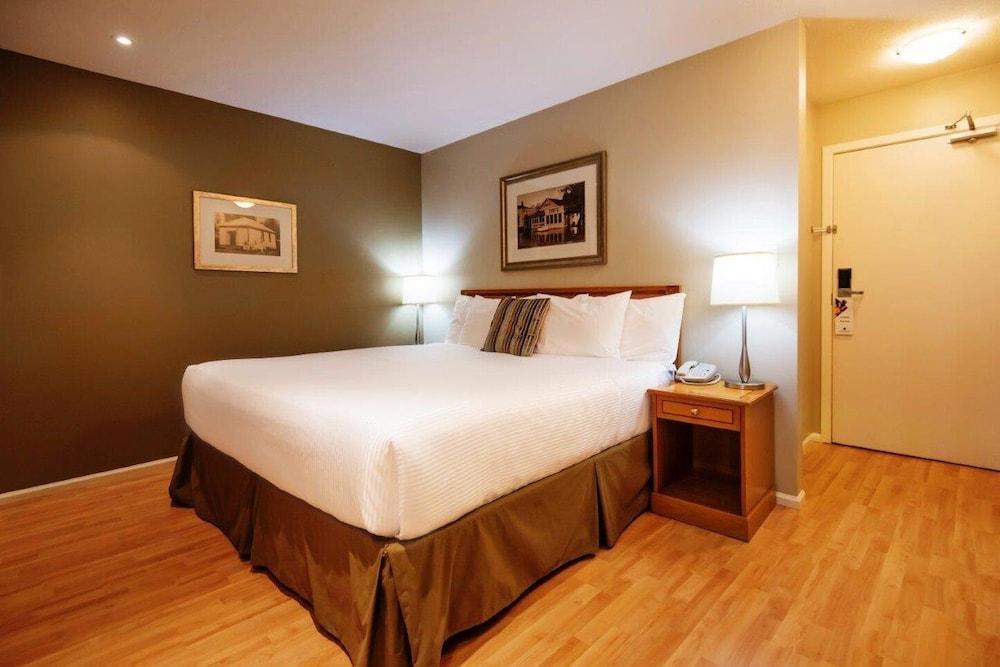 Harrison Beach Hotel Harrison Hot Springs Eksteriør bilde